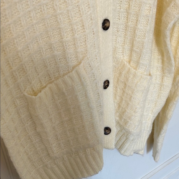 CJLA Abbie Cardigan Bundle - Picture 2 of 6